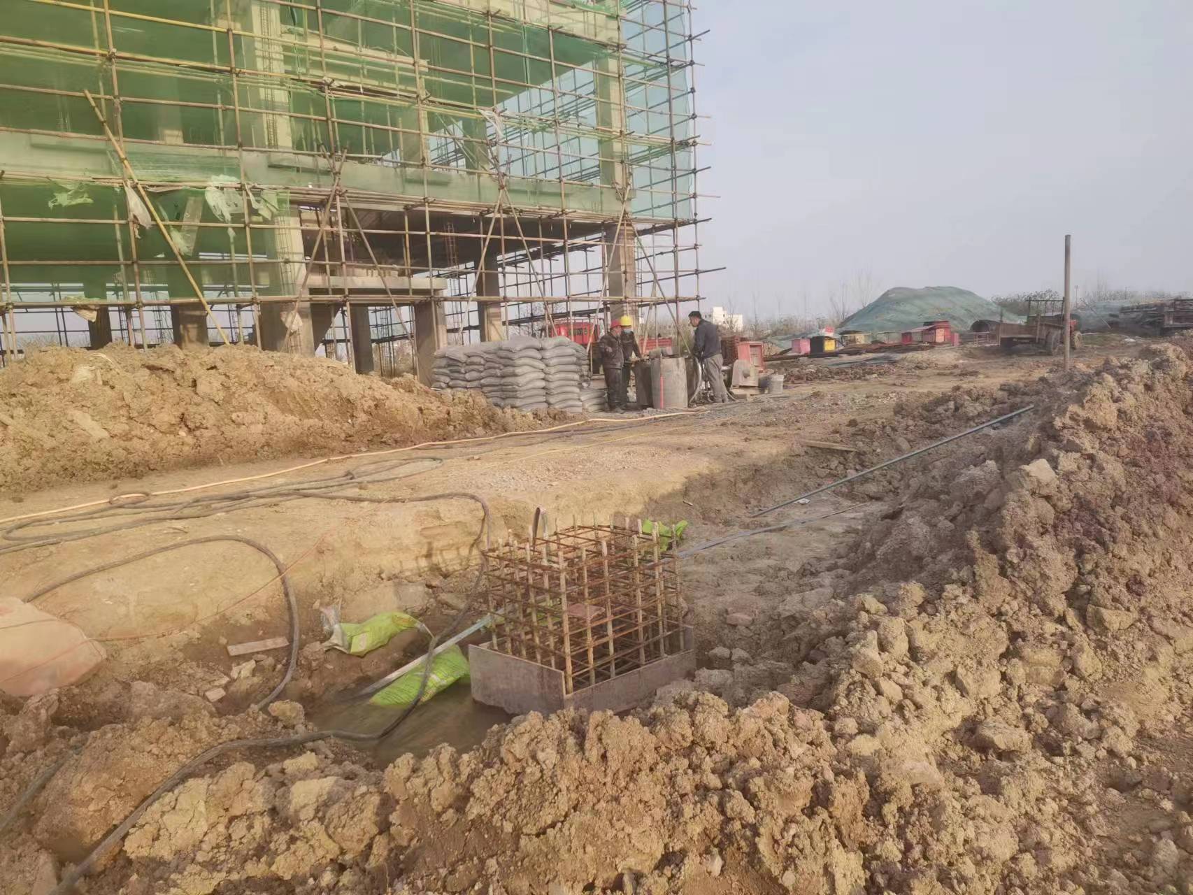 市中当桥梁出现裂缝的时候应该及时加固修补